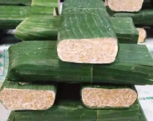 Tempe Kedelai dengen bungkus daun pisang | Image 2